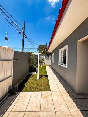 Casa à Venda - Bairro órfãs