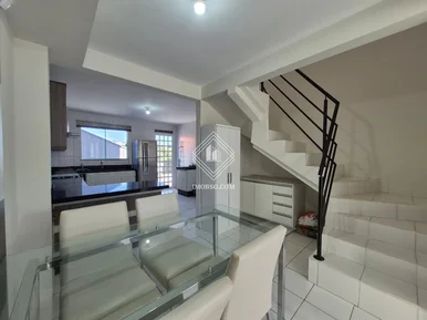 Sobrado Para Locação - Uvaranas