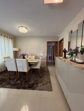 Residência Térrea Com Edícula E Piscina - Semi Mobiliada