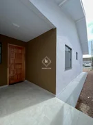 <strong>Casa com passagem lateral no Pq dos Pinheiros</strong>