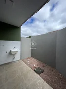 <strong>Casa no Lagoa Dourada (frente, lado esquerdo)</strong>