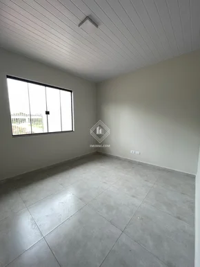 Casa No Lagoa Dourada (frente, Lado Esquerdo)