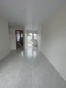 <strong>Casa no Lagoa Dourada (fundos, lado direito)</strong>