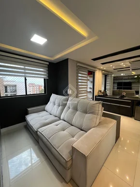 <strong>Apartamento com Elevador -  Vista Oficinas</strong>