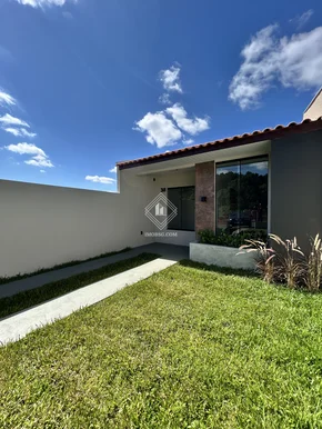 Casa Com 3 Quartos No Cará-cará