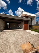 <strong>Casa com piscina no Ecoville I</strong>