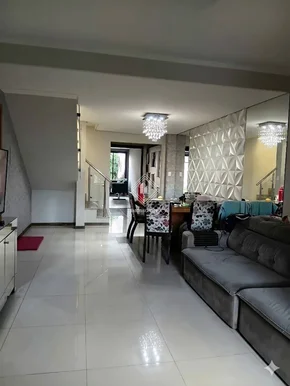 Casa à Venda - Localização No Final Da Av. Anita Garibaldi