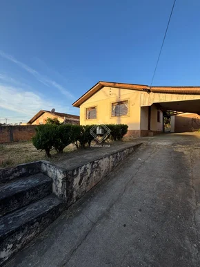 <strong>Residência com terreno na Ronda</strong>