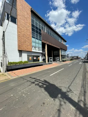 Sala Comercial - Nova Rússia