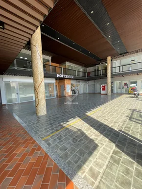 Sala Comercial - Nova Rússia