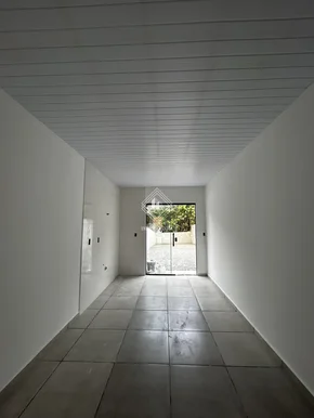 Casa Com 2 Quartos E Terreno No Taroba