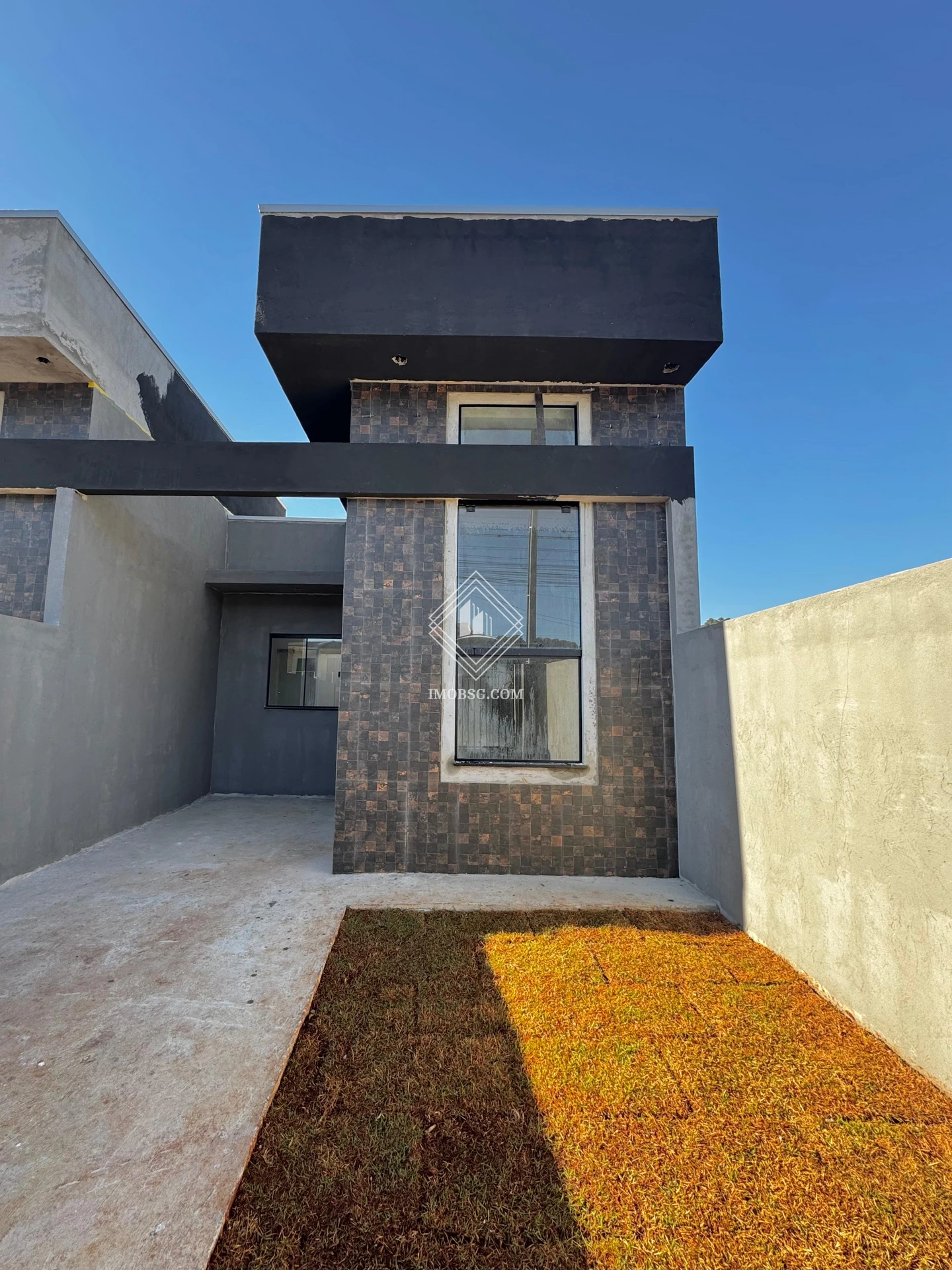 Casa Com 3 Quartos (suíte) E Terreno No Taroba