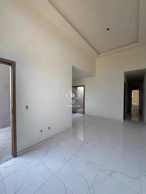 Casa Com 3 Quartos (suíte) E Terreno No Taroba
