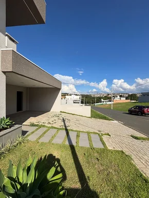 <strong>Casa - Jardim Carvalho</strong>