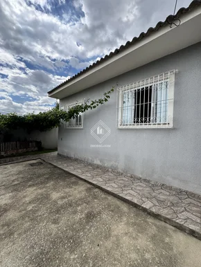 <strong>Casa de esquina no Jardim Conceição (Neves)</strong>