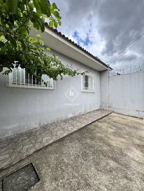 Casa De Esquina No Jardim Conceição (neves)