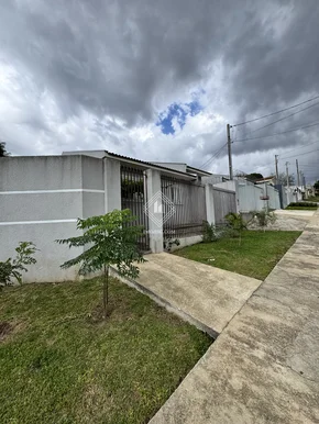Casa De Esquina No Jardim Conceição (neves)