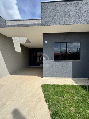 <strong>Casa com 3 quartos e churrasqueira</strong>