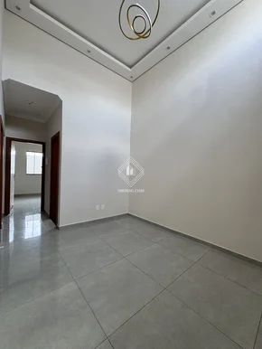Casa Com 3 Quartos E Churrasqueira