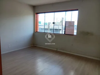 Apartamento - Av. Souza Naves