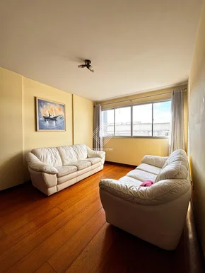 <strong>Apartamento no Edificio Costa Brava</strong>