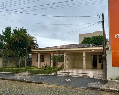 <strong>Casa Padrão</strong>&nbsp;<small>(3 dormit&oacute;rios)</small>