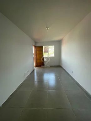 <strong>Casa - Uvaranas</strong>