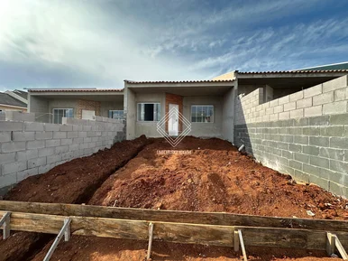 Casa Em Uvaranas (próx Ao Colégio Borel)