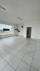 <strong>Sala comercial - Colonia Dona Luiza</strong>