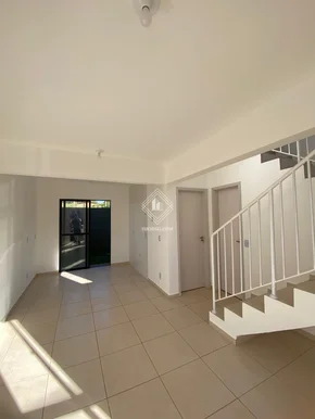 Sobrado No Condomínio Porto Carvalho