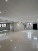 <strong>Casa - Condomínio La Défense</strong>
