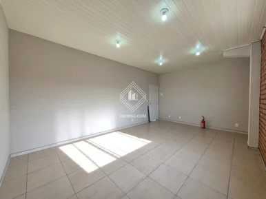 1 Sala Comercial - Uvaranas