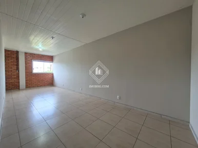3 Sala Comercial - Uvaranas