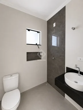 Casa Com Passagem Lateral No Terraliz