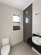 <strong>Casa com passagem lateral no Terraliz</strong>