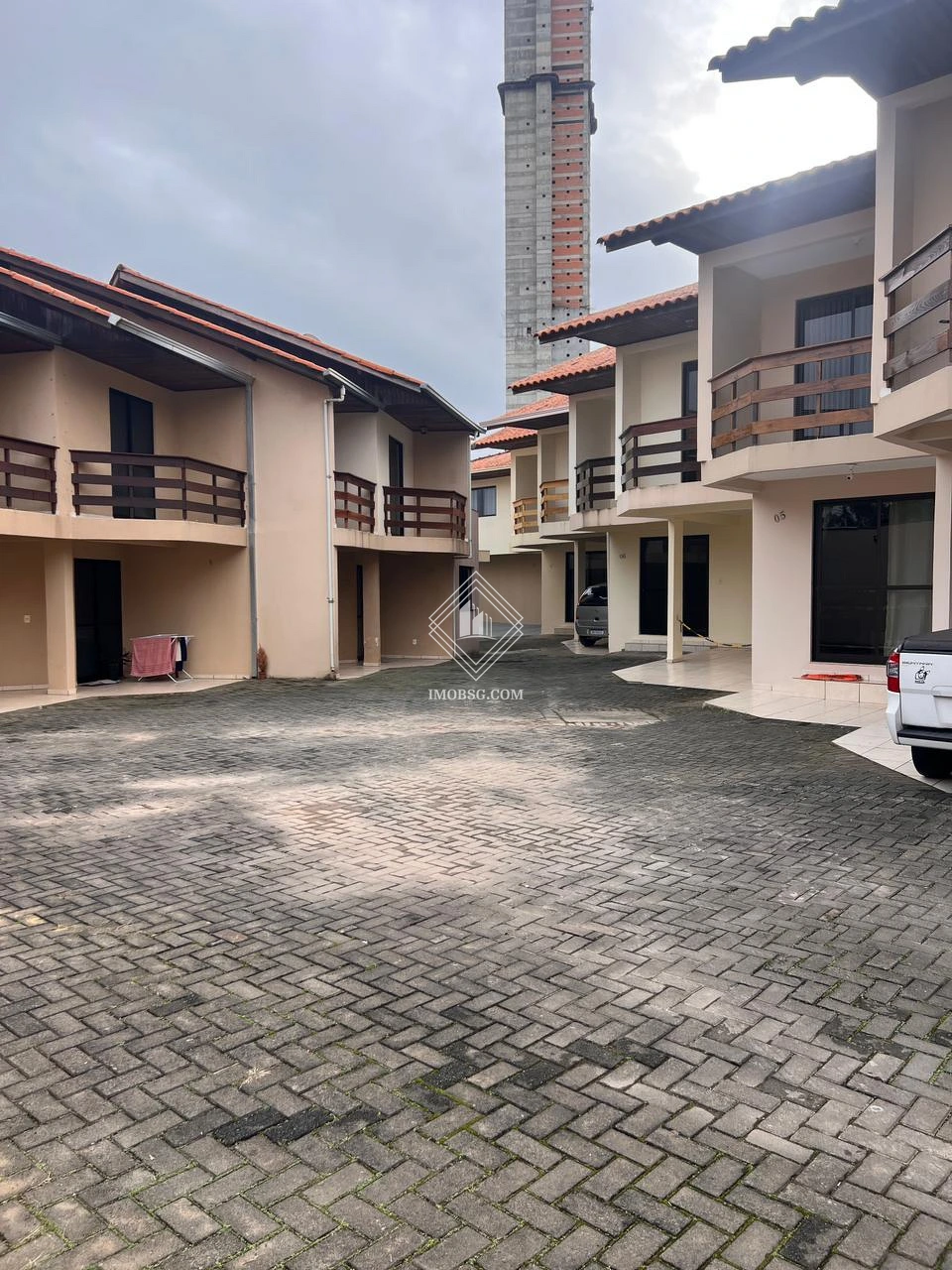 Casa à venda em Oficinas, Ponta Grossa — Portal Chave Fácil