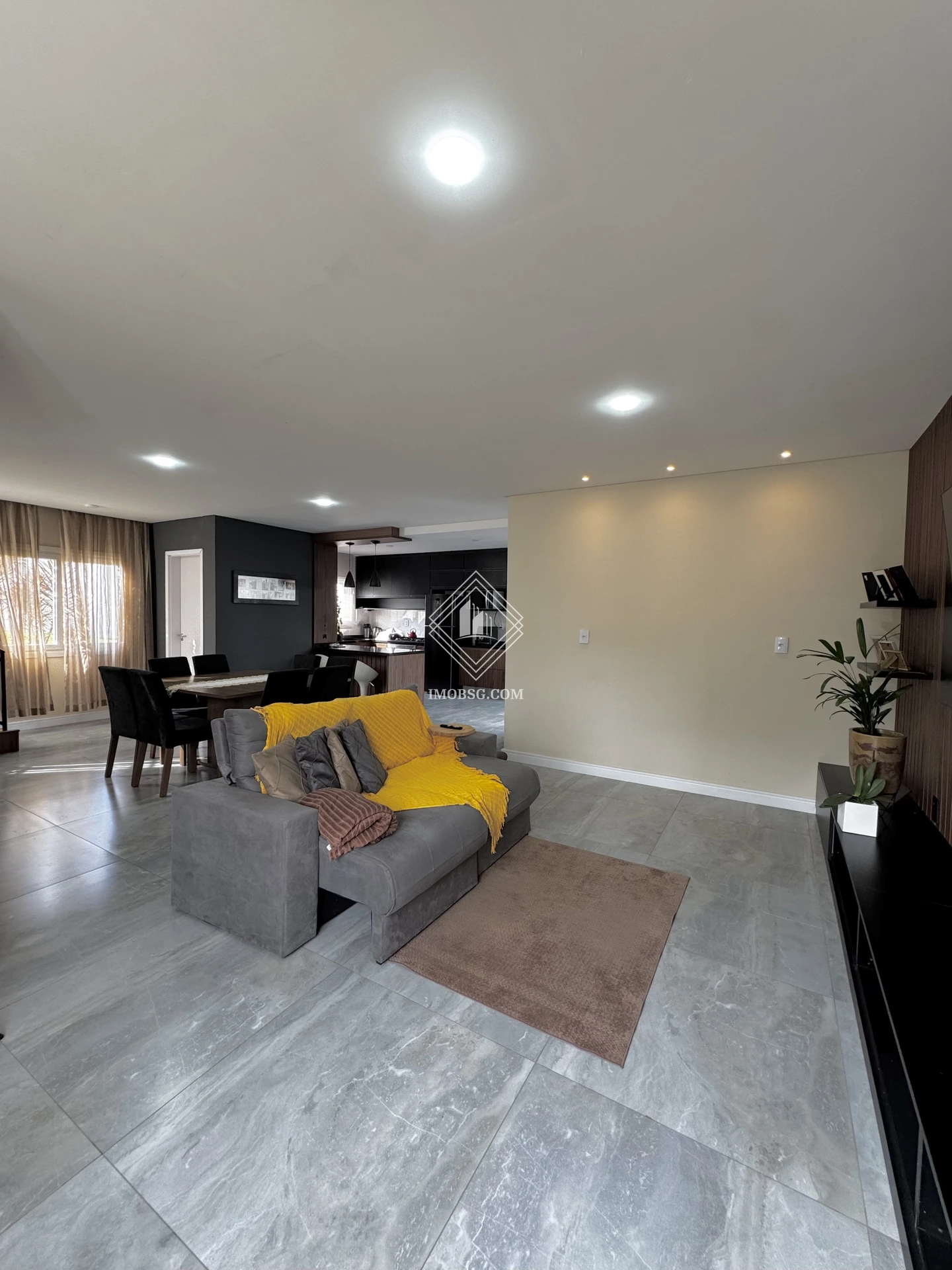 Casa à venda em Contorno, Ponta Grossa — Portal Chave Fácil