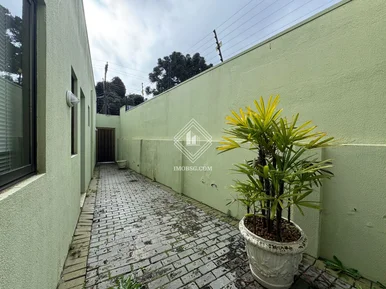 Casa Comercial - Em Frente Ao Fórum - Bairro Oficinas