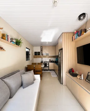 Casa Semimobiliada Próx. Ao Lago De Olarias