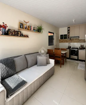 Casa Semimobiliada Próx. Ao Lago De Olarias