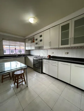 Sobrado Triplex - Contorno