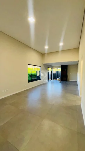 <strong>Casa - Condomínio Van Wilpe</strong>
