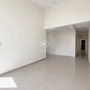 Casa de 3 quartos com passagem lateral - Foto 4