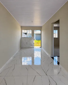 Casa Com Terreno E Edícula