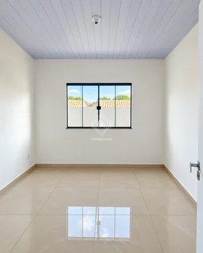 Casa De Fundos No São Francisco