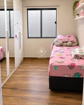 Casa Semimobiliada Em Olarias