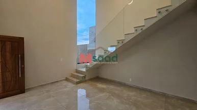 Sobrado 3 Quartos (suíte) A Venda Em Uvaranas