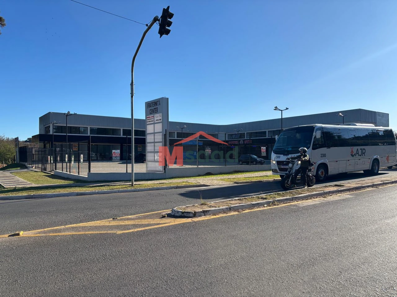 Sala Comercial - Uvaranas