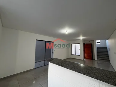 Sobrado á Venda - Cará-cará