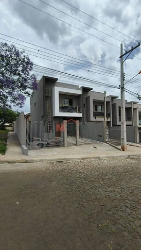 Sobrado A Venda Uvaranas (esquina)